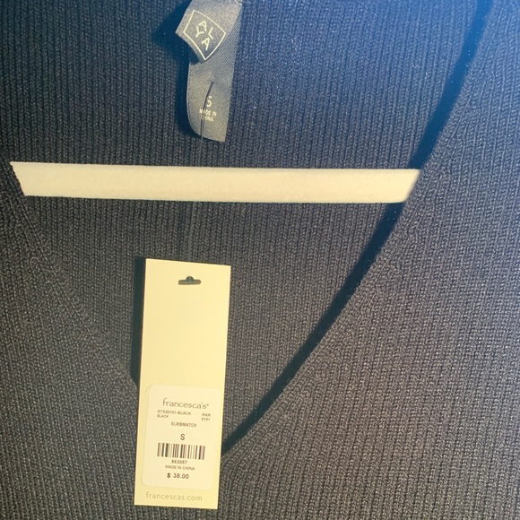 Francesca’s knit trendy over sized sweater tank - Picture 3 of 3